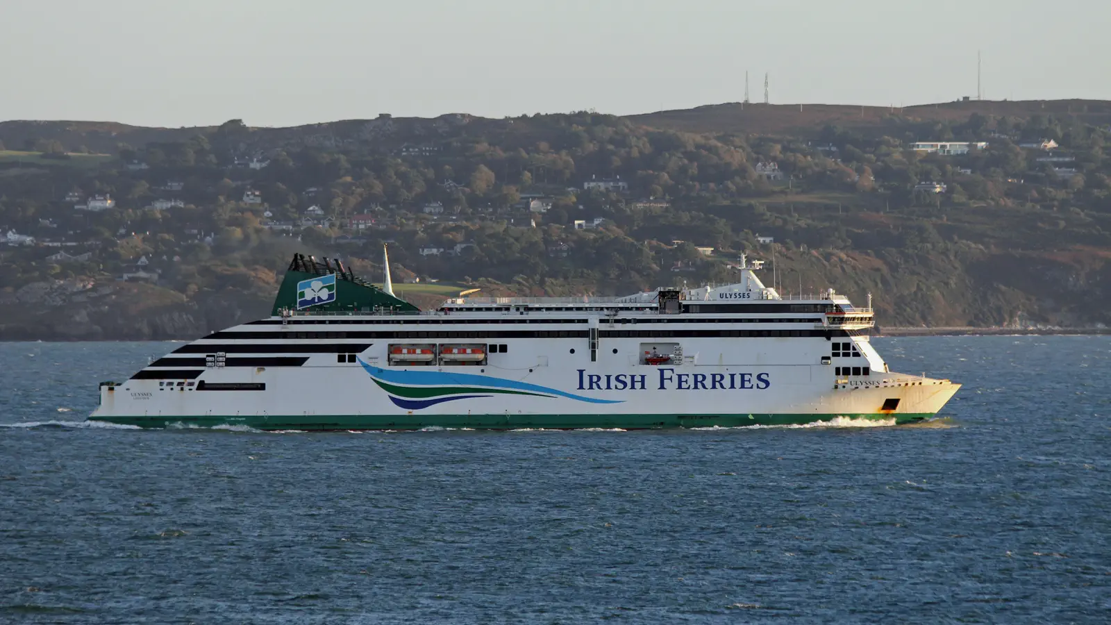 El ULYSSES de Irish Ferries hace el trayecto entre Dublín y Holyhead.