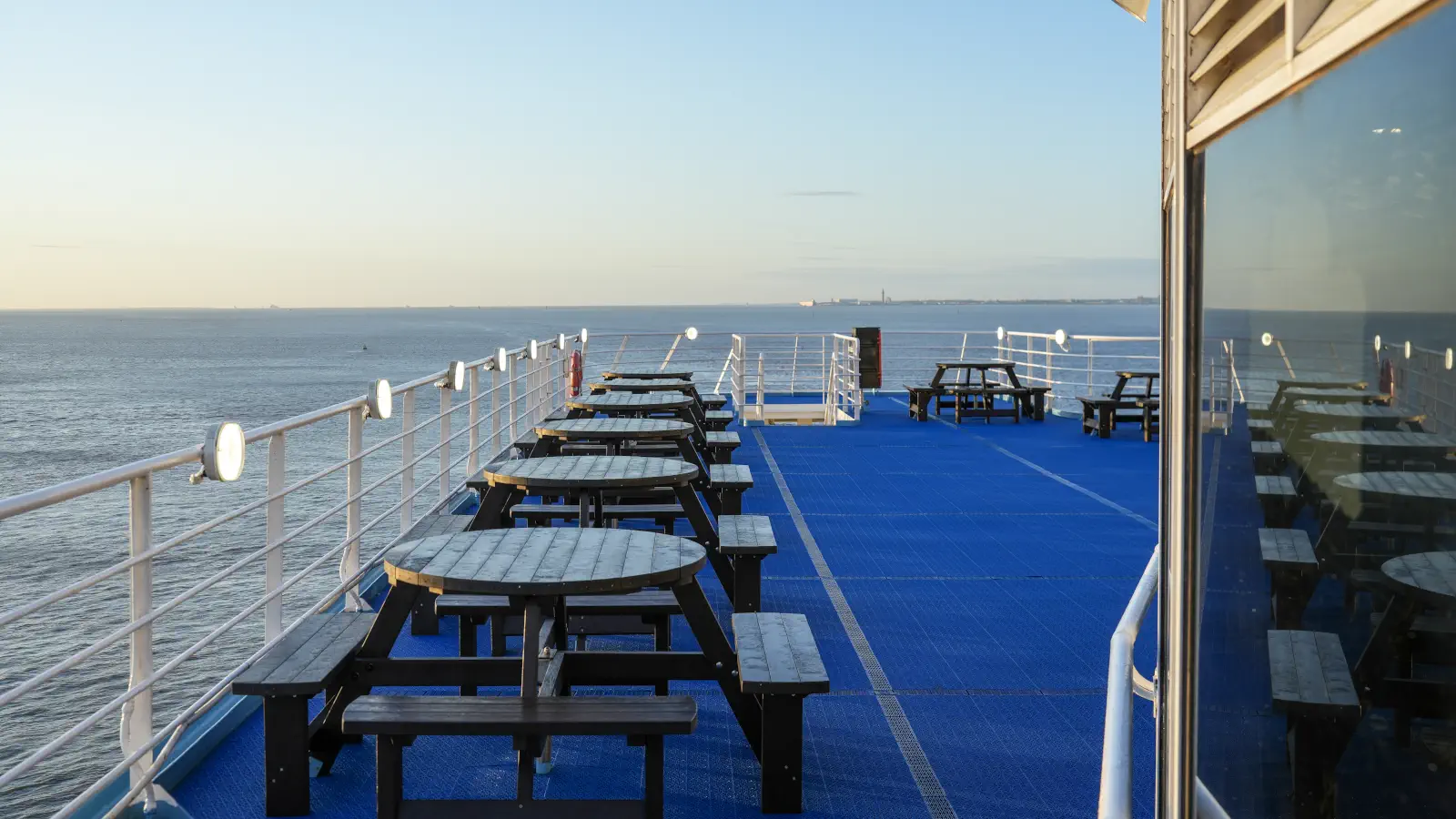 La cubierta exterior del Orgullo de Rotterdam.