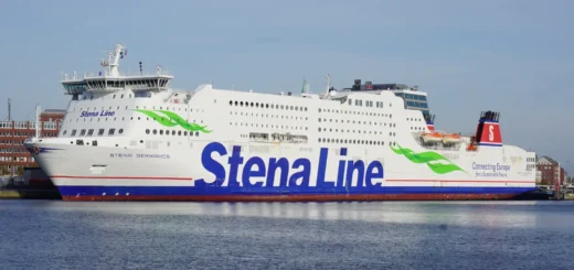 El Stena Line Ferry Stena Germanica en la terminal de ferrys de Kiel.