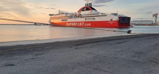 El ferry Superfast 3 de Superfast Ferries opera en las rutas nacionales griegas.
