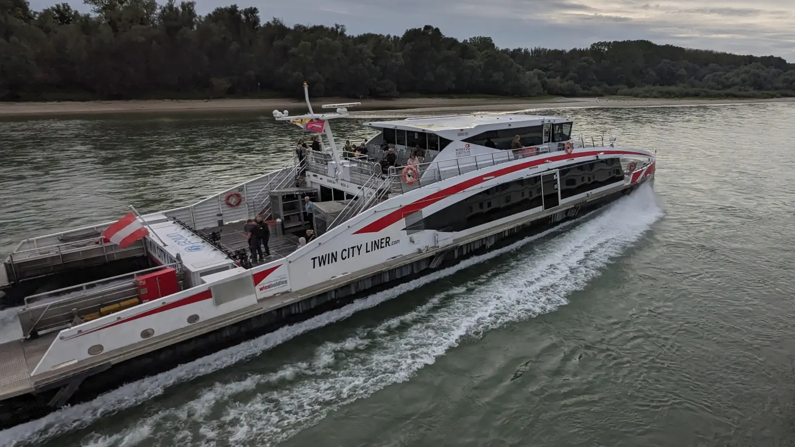 Twin City Liner - en barco de Viena a Bratislava